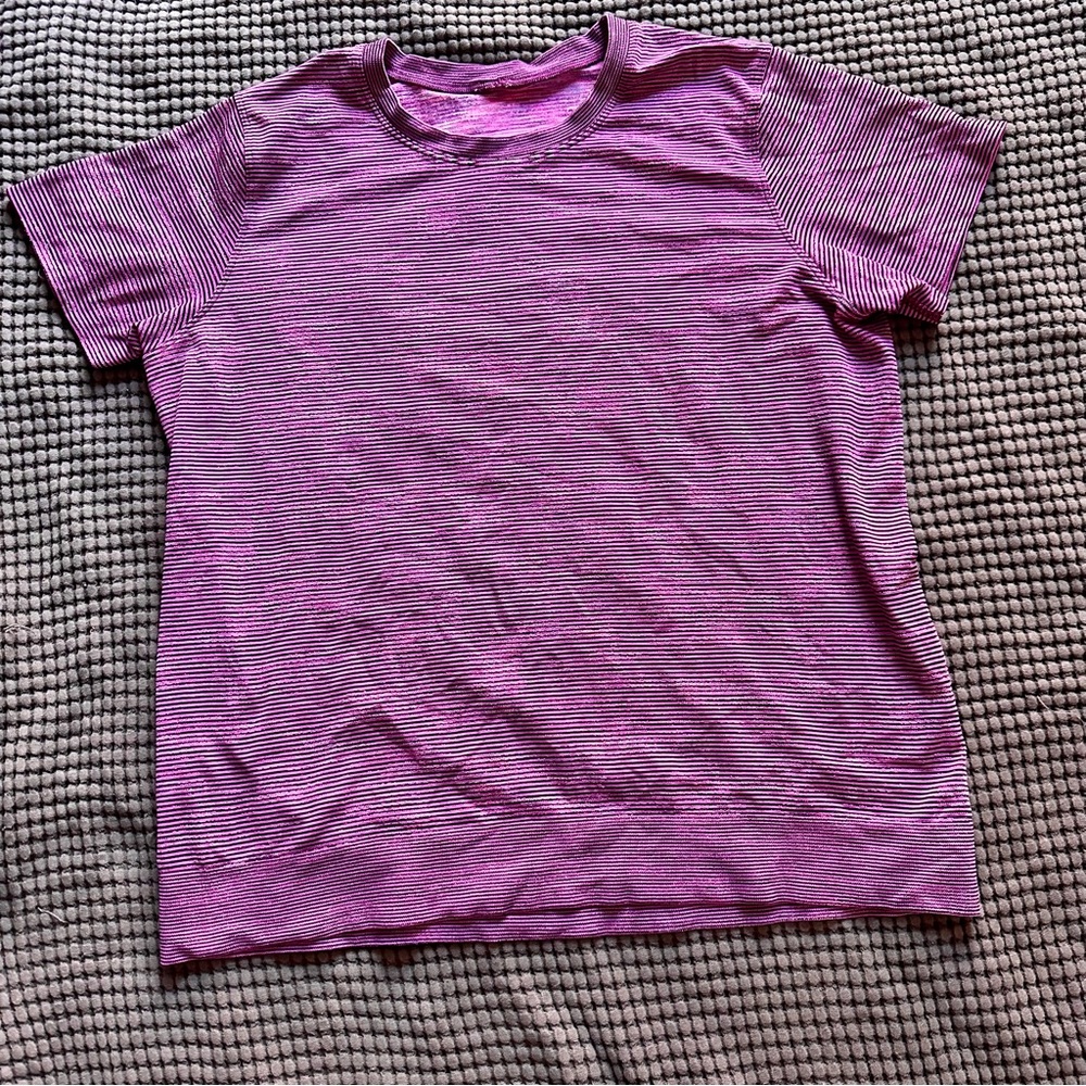 Lululemon Swiftly relaxed-fit short sleeve shirt, Vivid Plum stripe